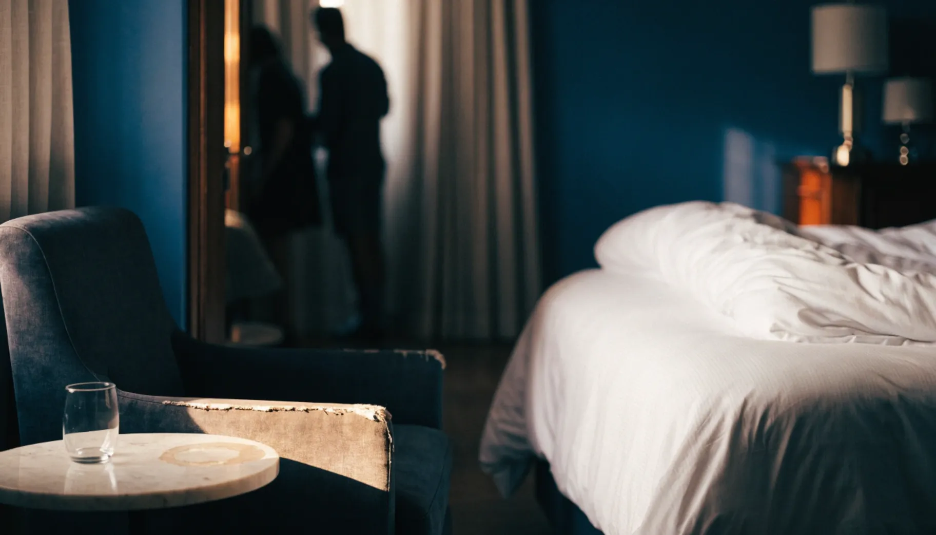 Hotel guest complaints and fit-out quality — bathroom counter space, water pressure and bed comfort behind bad reviews, Stoch Hotel Consulting
